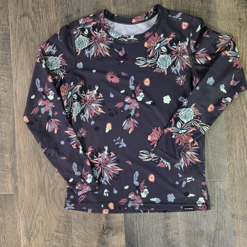 Dakine Women's Rash Guard Size M Floral Long Sleeve UPF 50 Surf Swim Sun Shirt